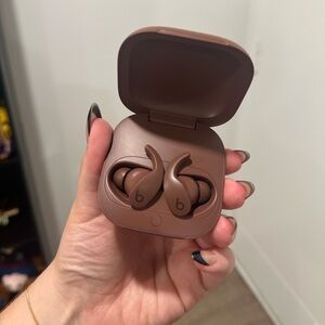 Beats By Dre Kim Kardashian Beats Fit Pro